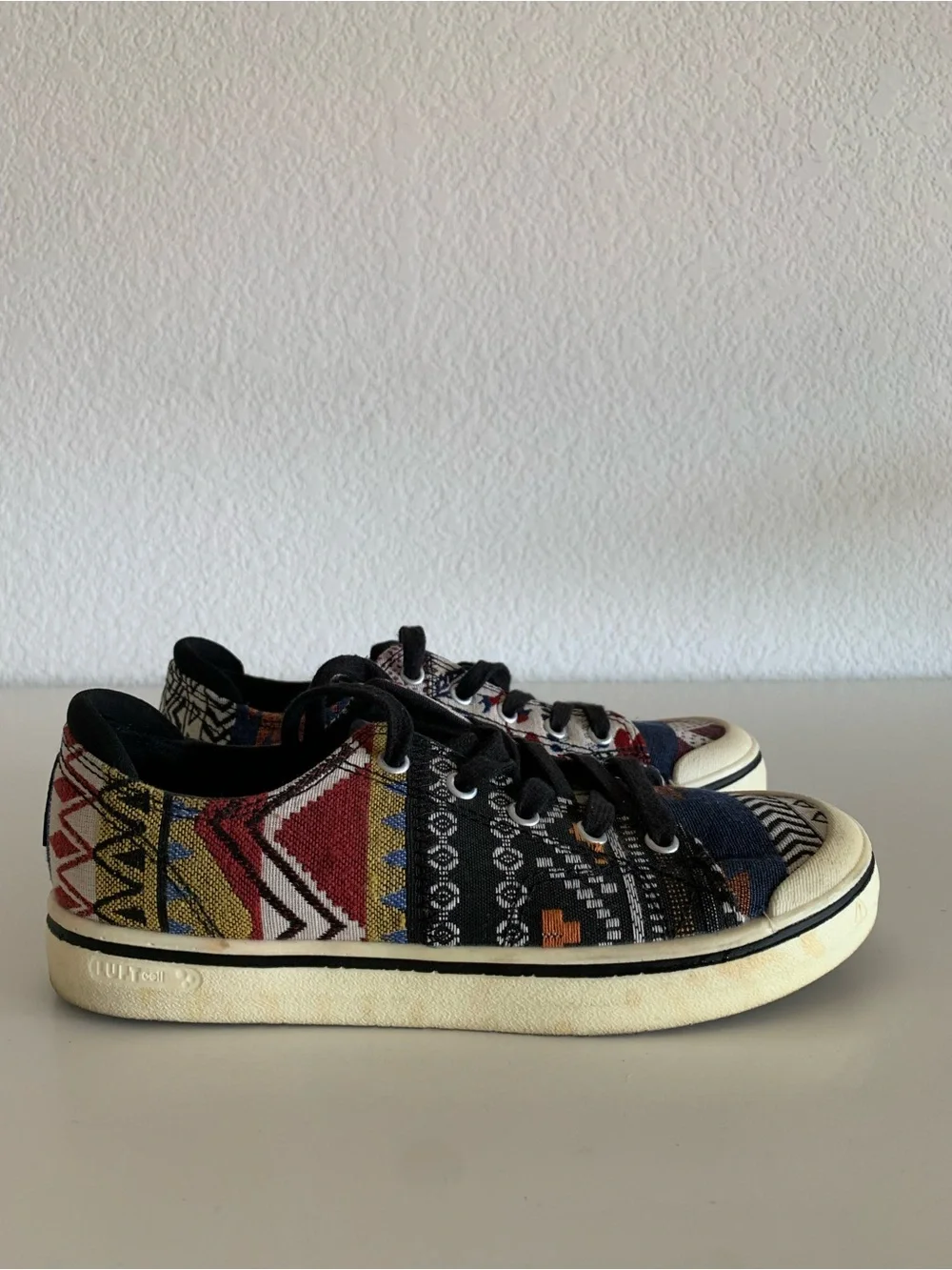 Keen lace up